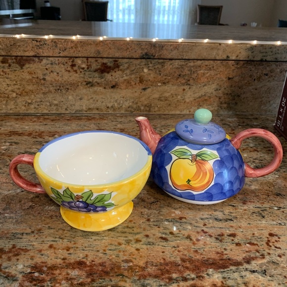 Tea pot - Picture 3 of 5